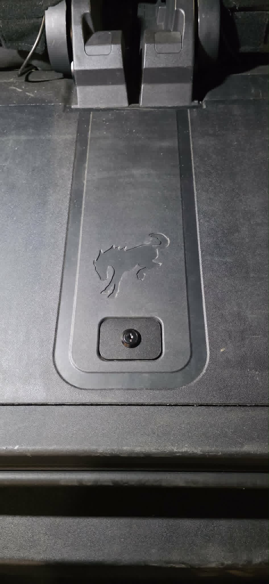BroncLoK keyed tumbler lock detail